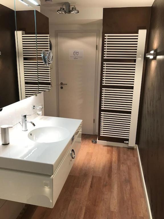 Exclusive Fewo In Warnemuende, 150M To The Beach, 2 Bathrooms, 2 Bedrooms, Sauna, Wifi And Much More. Росток Экстерьер фото