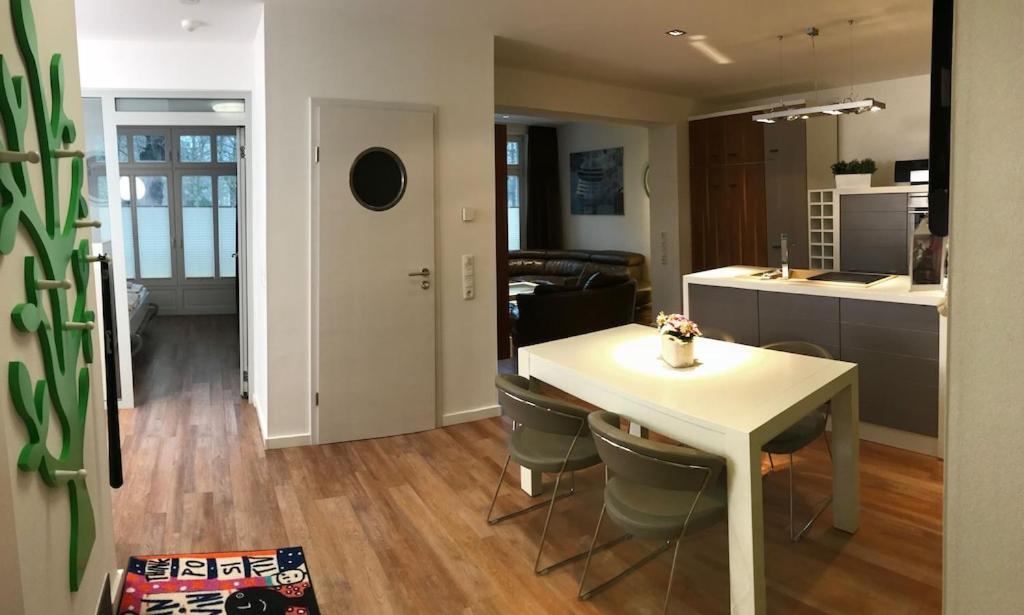 Exclusive Fewo In Warnemuende, 150M To The Beach, 2 Bathrooms, 2 Bedrooms, Sauna, Wifi And Much More. Росток Экстерьер фото